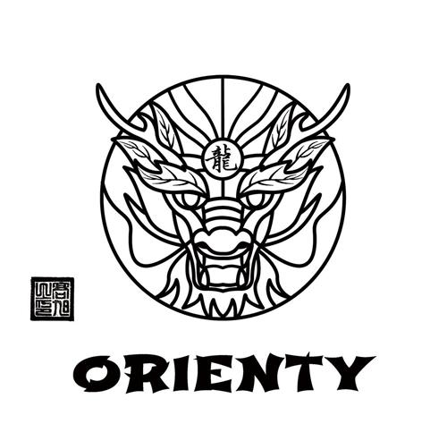 ORIENTY (in basso) + ideogramma cinese sulla fronte del dragone significa "dragone", mentre il simbolo rosso sulla sinistra è un sigillo appartenente alla famiglia del titolare dell'azienda trademark